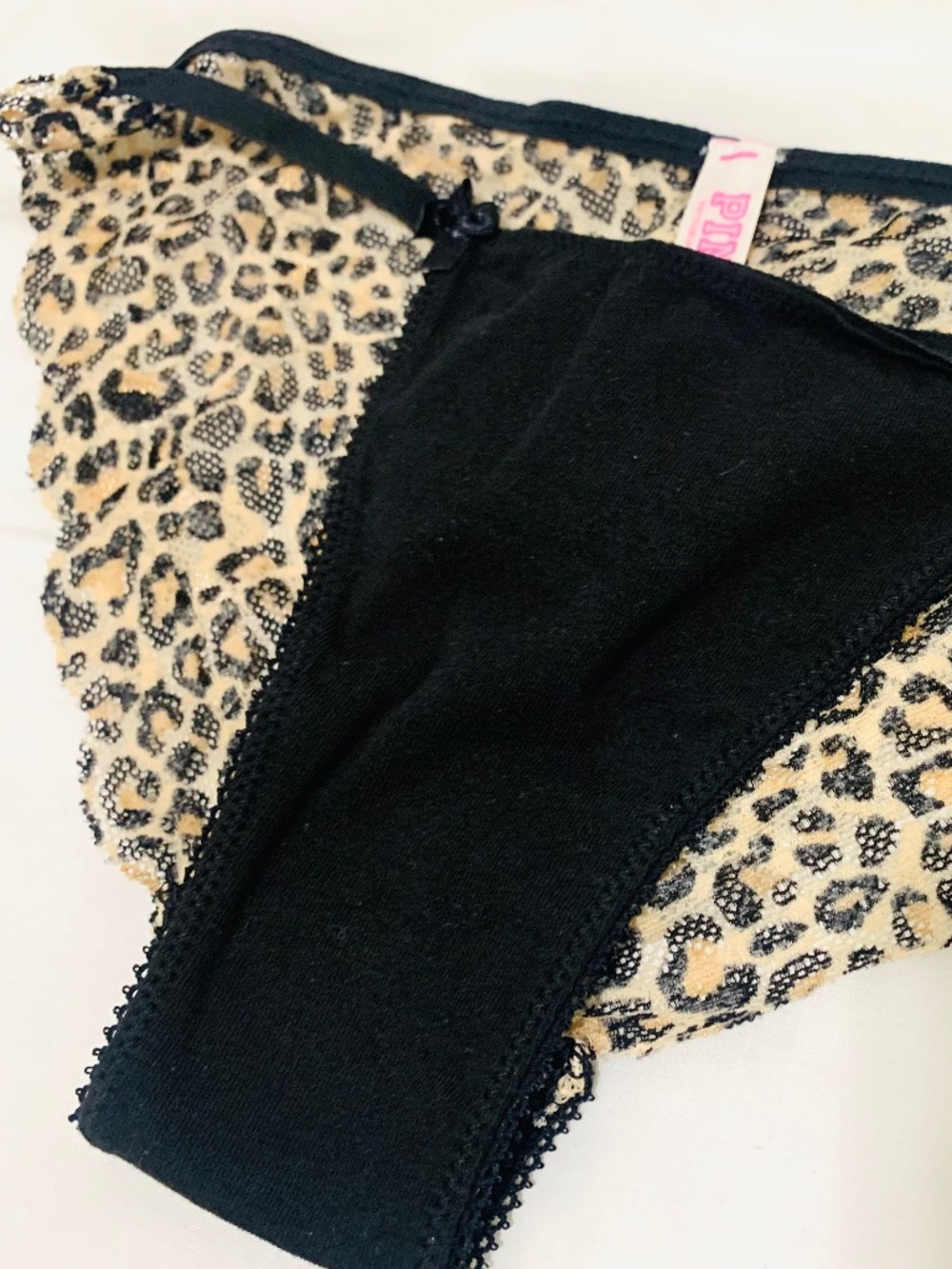 Victoria’s Secret- Pink Thong XS NWT - Picture 6 of 9